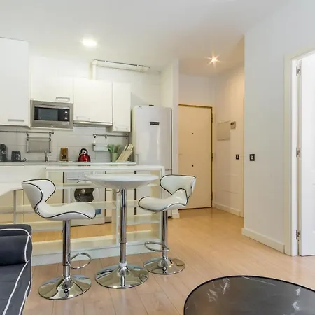 Bright Modern -1Bedroom 1Bath -Cuatro Caminos Madrid Buitenkant foto