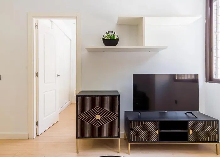 Bright Modern -1Bedroom 1Bath -Cuatro Caminos